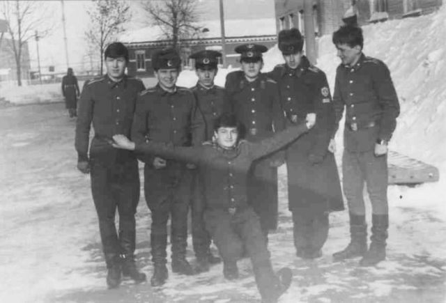 4 КО, зимой у казармы, Сызрань – 1986г.